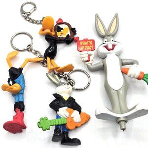 4 Key Chains Warner Bros Loony Tunes Hard Plastic Toys Bugs Bunny Daffy Duck